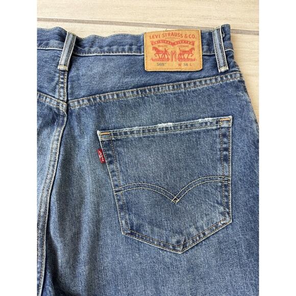 Levi's 569 Distressed Jean Shorts Men's Size 34 Loose Straight 100% Cotton Denim - Picture 5 of 9